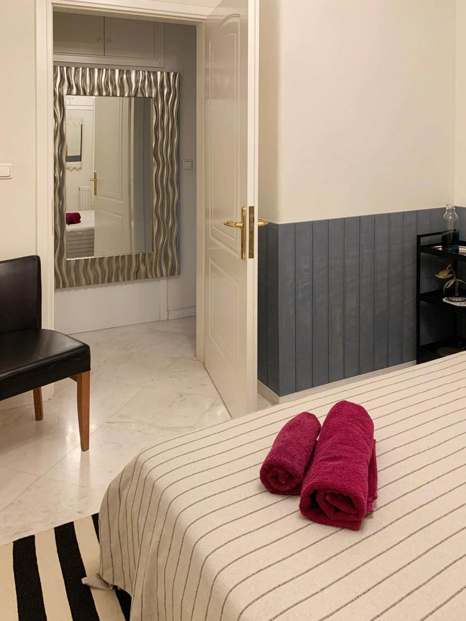Gemuetliches Appartement In Ano Poli Thessaloníki Eksteriør billede